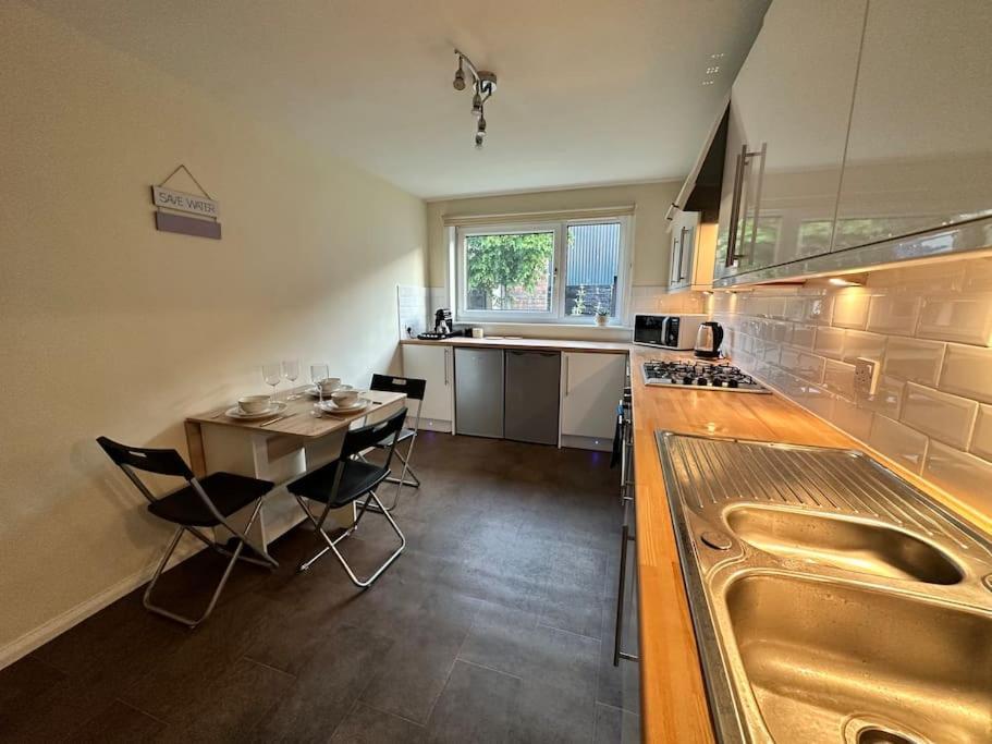 The Red Door, Two-bedrooms Edimburgo